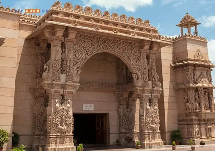  Akshardham Temple