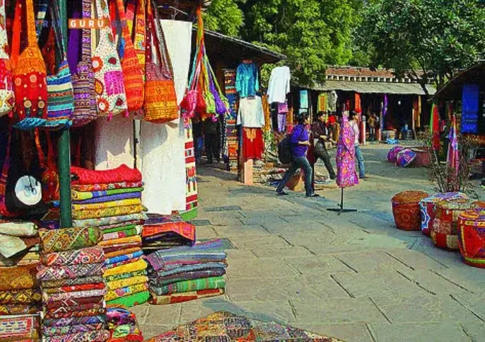 Dilli Haat Best Shopping Destinations in Delhi