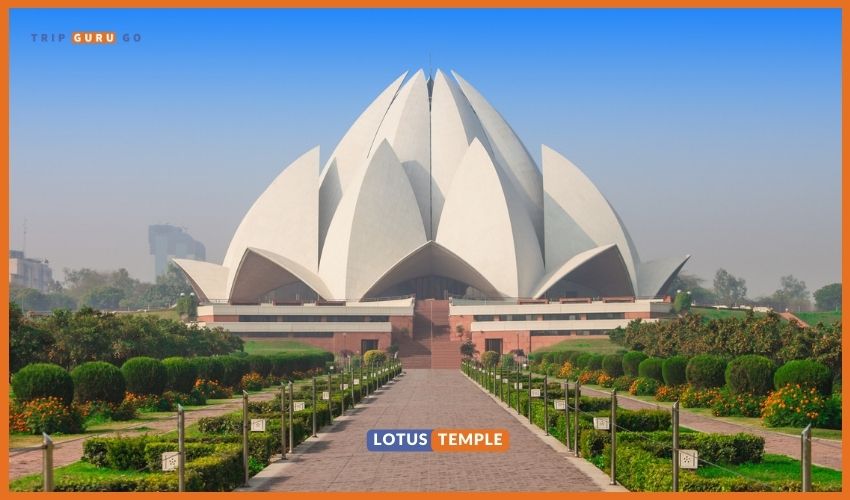 Lotus famous temple in Delhi