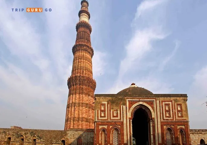 Qutub Minar Building Photo