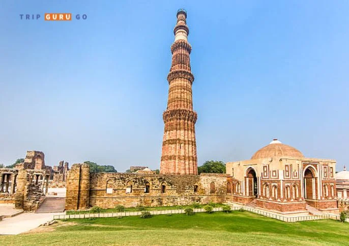 Qutb Minar Photo