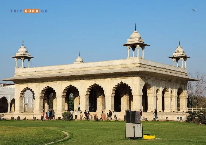 Red Fort (Lal Quila) best places to visit in Delhi with friends