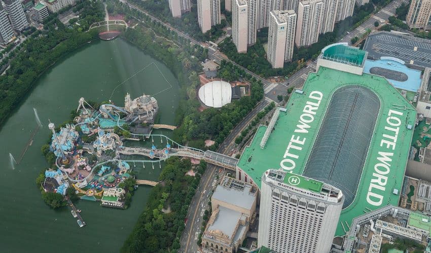 Lotte World in South Korea - the best indoor and outdoor amusement park with exciting attractions.
