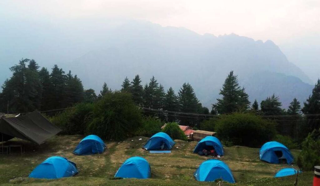 Camping in Auli