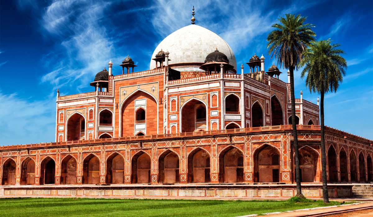 Nearest Metro Station to Humayun’s Tomb: Route, Distance, Timings & Fare