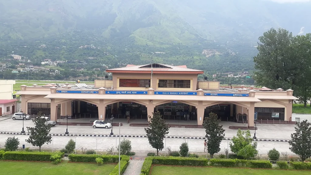 Bhuntar Airport (Kullu–Manali) Nearest Airport to Manali