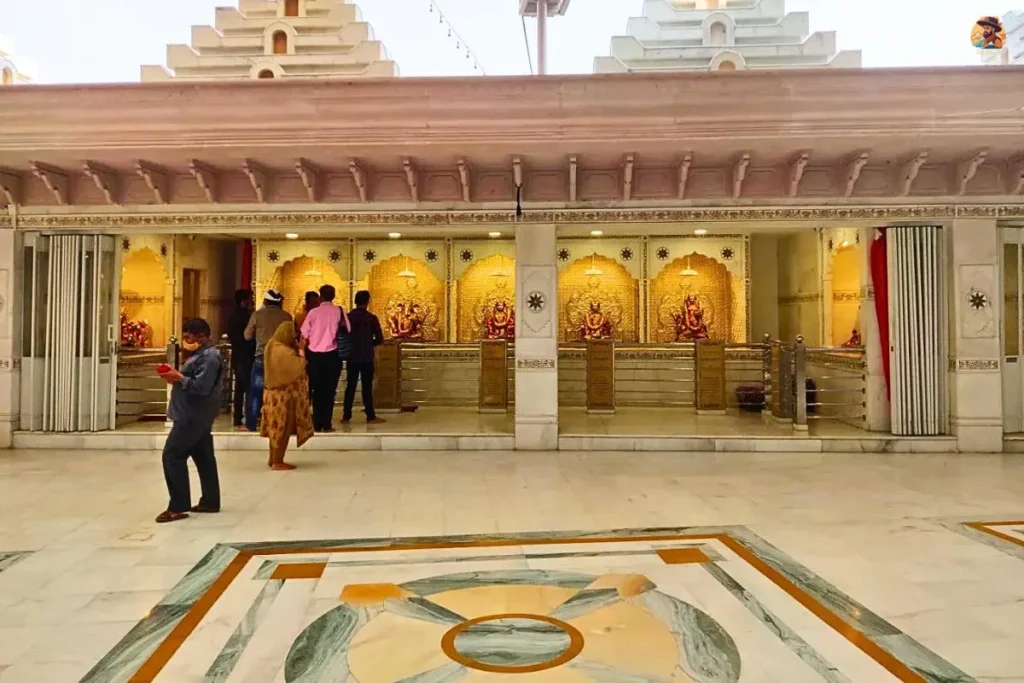 Jhandewalan Mandir Photo 3