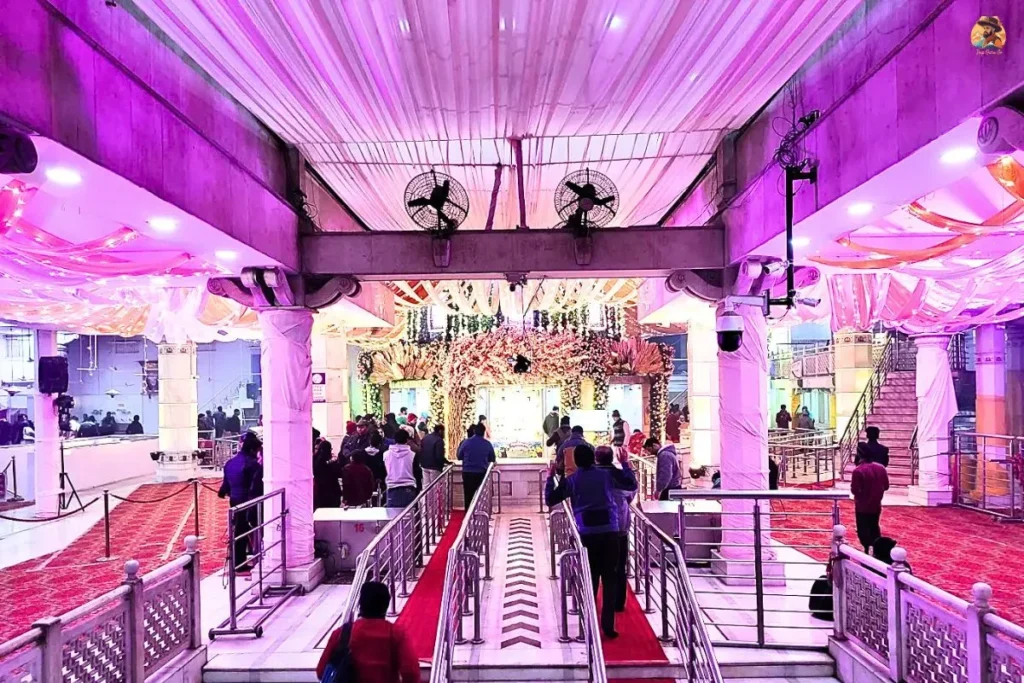 Jhandewalan Mandir Photo 6