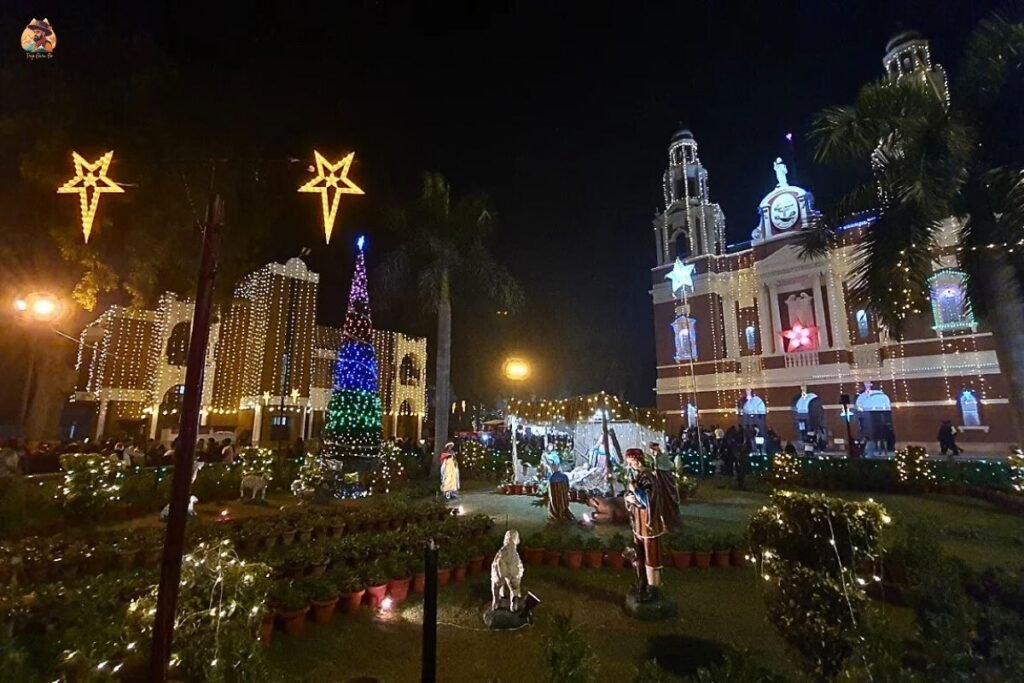 Sacred Heart Cathedral Church Delhi Pictures