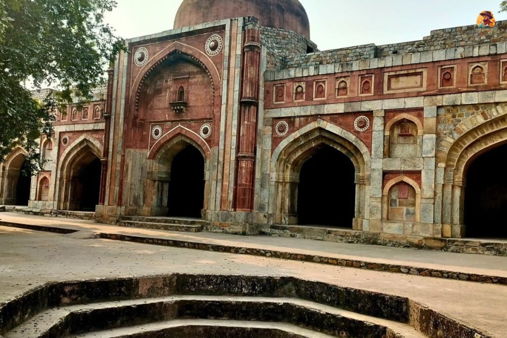 Mehrauli Archaeological Park photo 4