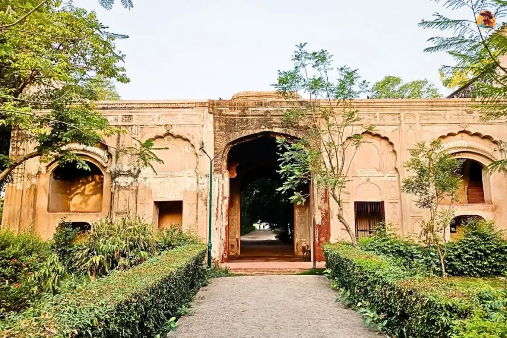 qudsia bagh photo 12