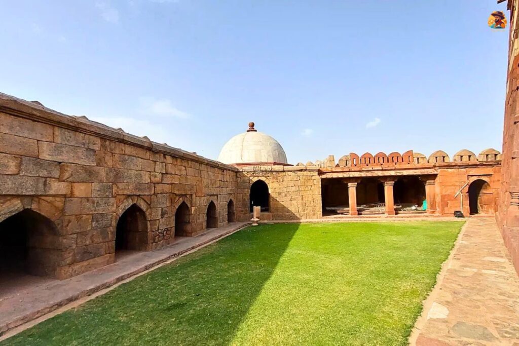 Tughlaqabad Fort Photo 18