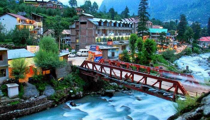 How to Reach Old Manali from Manali Town