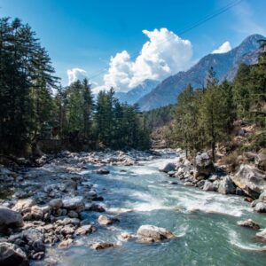 Best Time to Visit Kasol for Trekking, Snowfall, and Riverside Camping