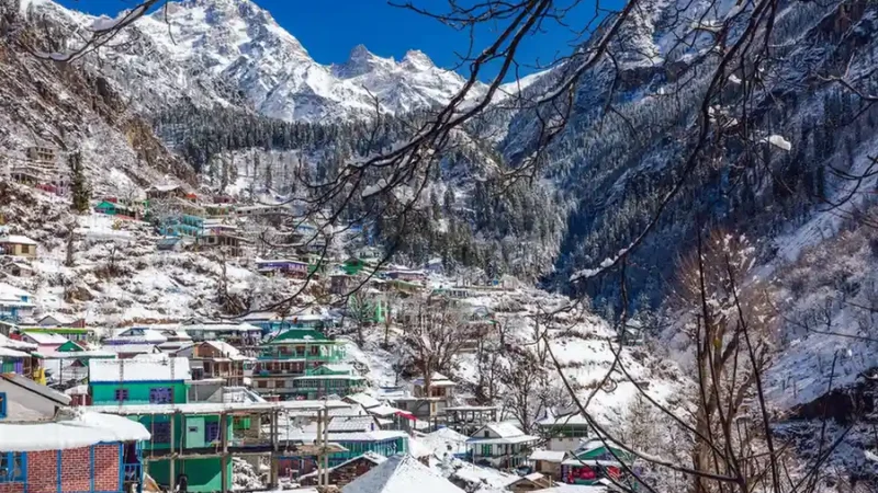 Best Time to Visit Kasol in December: Snowfall, Weather, and Travel Guide