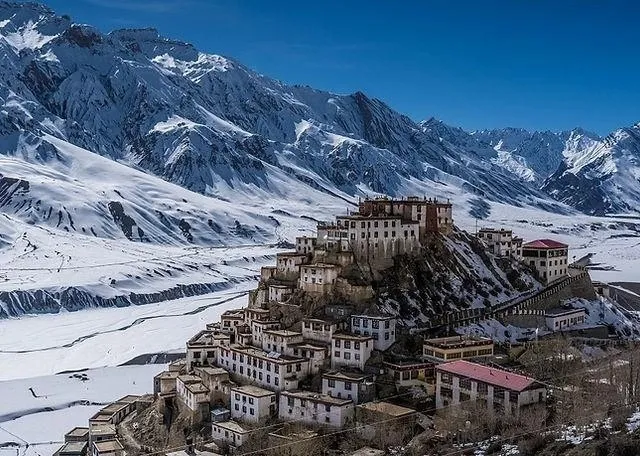 Best Time to Visit Spiti Valley in Winter for Snowfall 