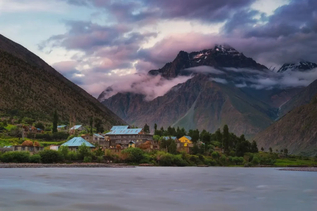 Best Time to Visit Jispa in September: Complete Travel Guide