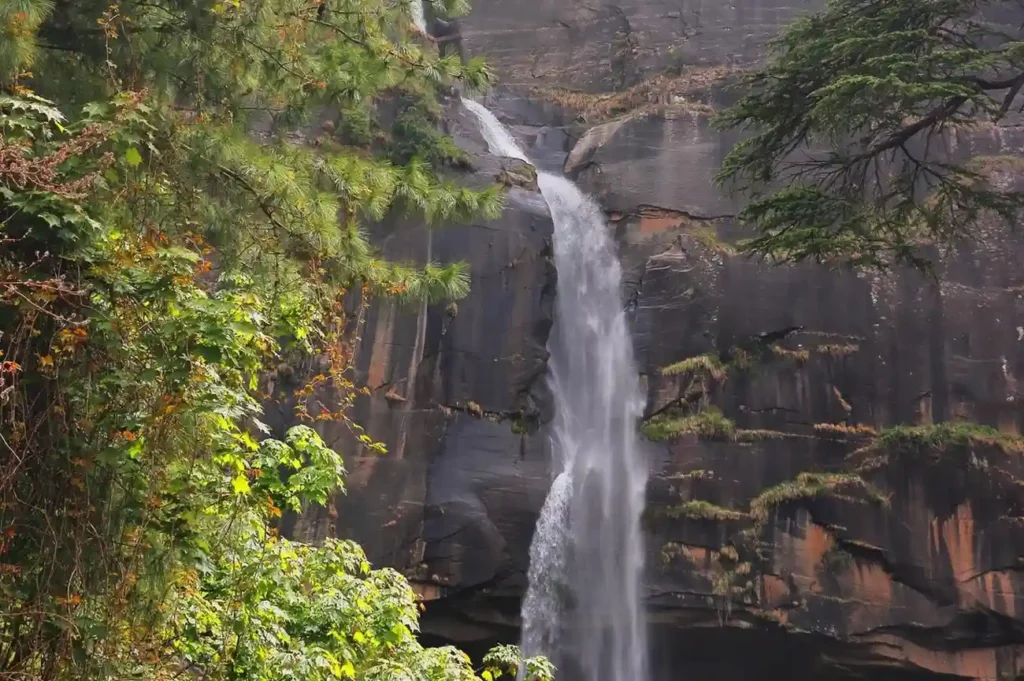 Jogini Waterfall Manali — Complete Trek Guide, Height & Best Time to Visit