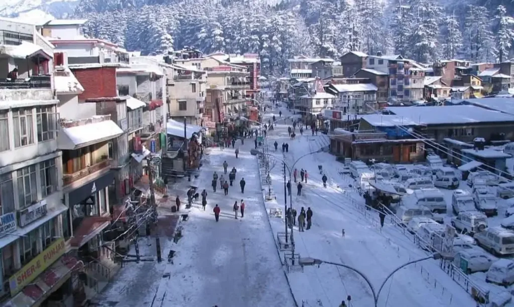 Snow fall Experience in Kasol During December