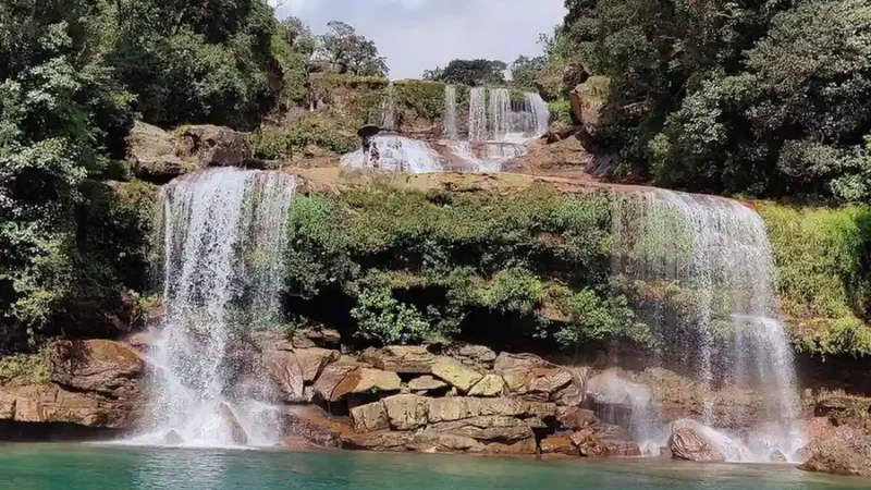 Lyngksiar Waterfall Meghalaya: Entry Fee, Timings, Trek & Complete Travel Guide
