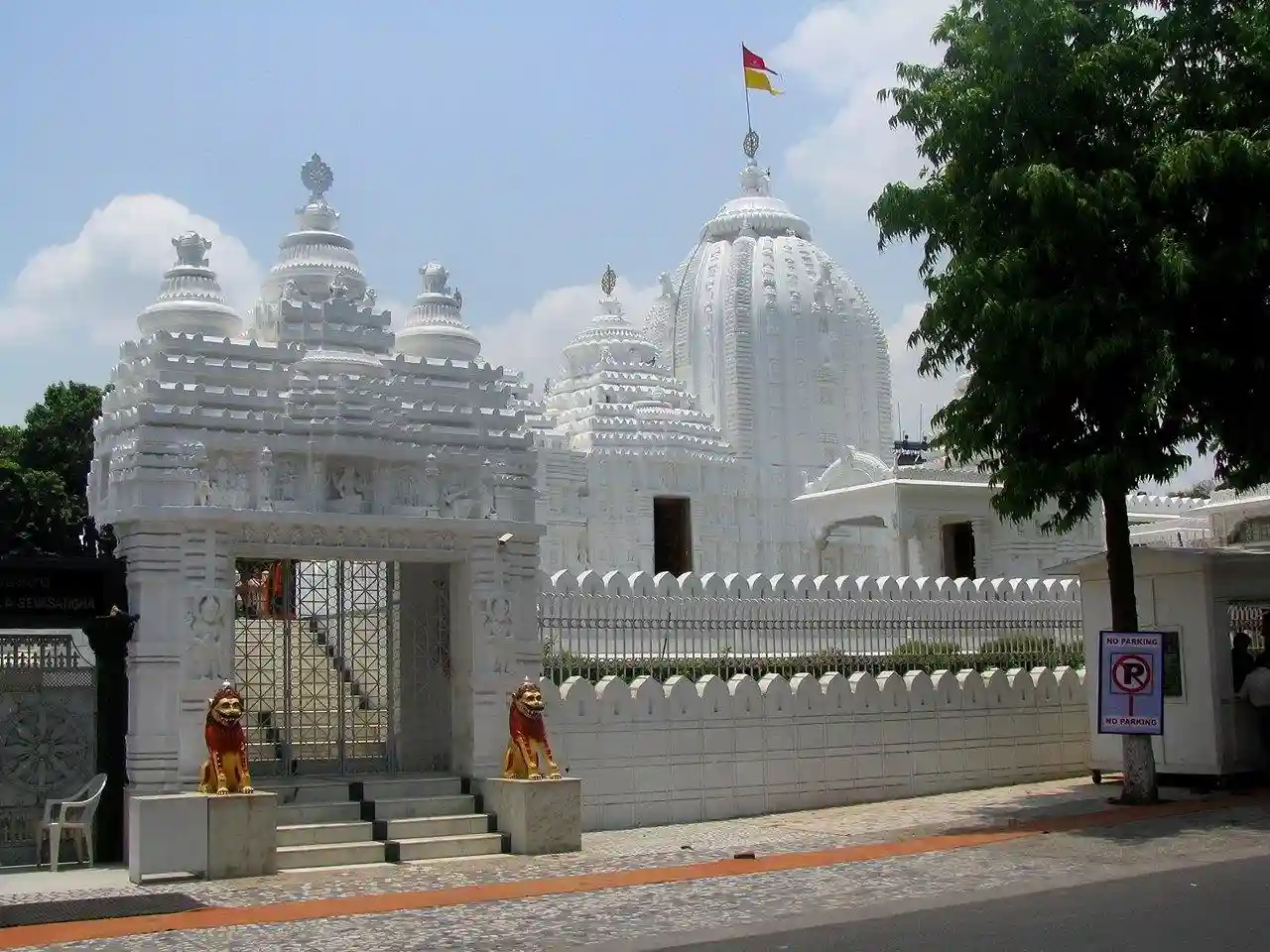 Jagannath Mandir Delhi: A Complete Guide to Timings, Locations & How to Visit